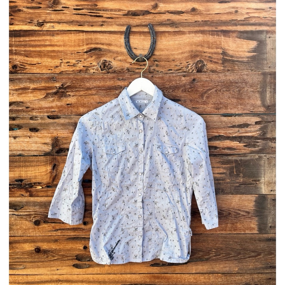 BEN SHERMAN | Women’s Blue Pearl Button Down Blouse S